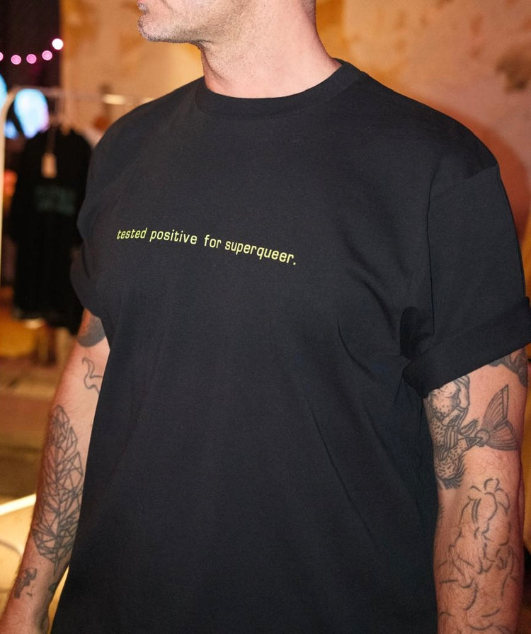 SUPERQUEER T-SHIRT BLACK