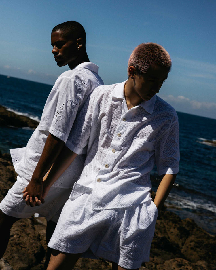 SHORT GEOMETRIC EMBROIDERY - WHITE