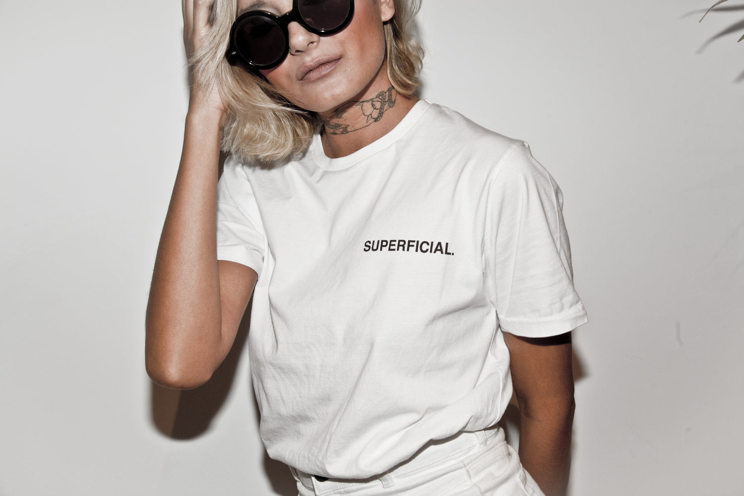 WHITE SUPERFICIAL T-SHIRT ORGANIC COTTON